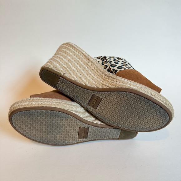 TOMS Monica Espadrille Mule Wedge Leopard Print Tan Sandals sz 8 - Picture 8 of 9